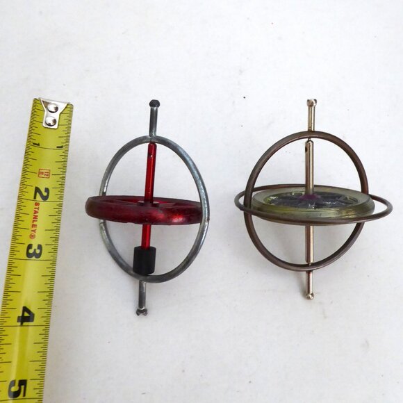 VINTAGE 1950’s METAL GYROSCOPE TOY LOT OF 2 (PRE-OWNED) - Picture 2 of 12